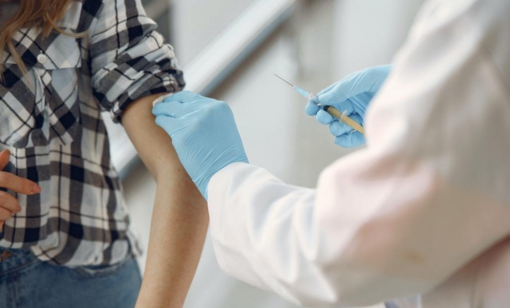 Can You Require Your Employees to Get the COVID-19 Vaccine?